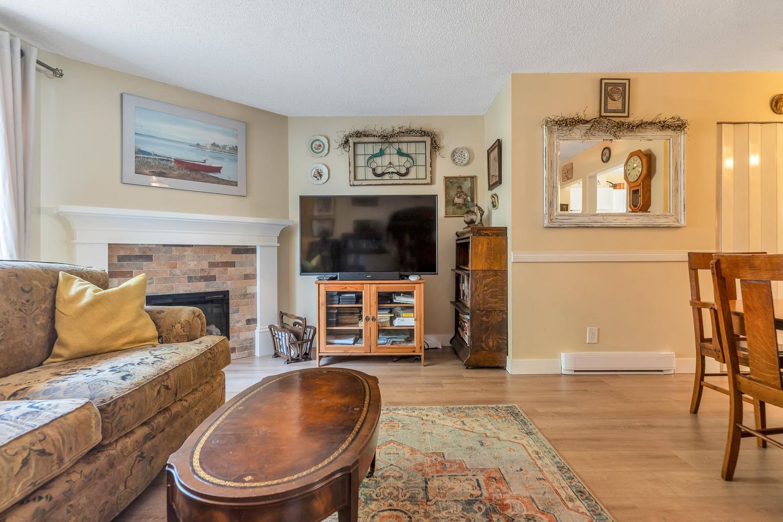 Listing Image 14
