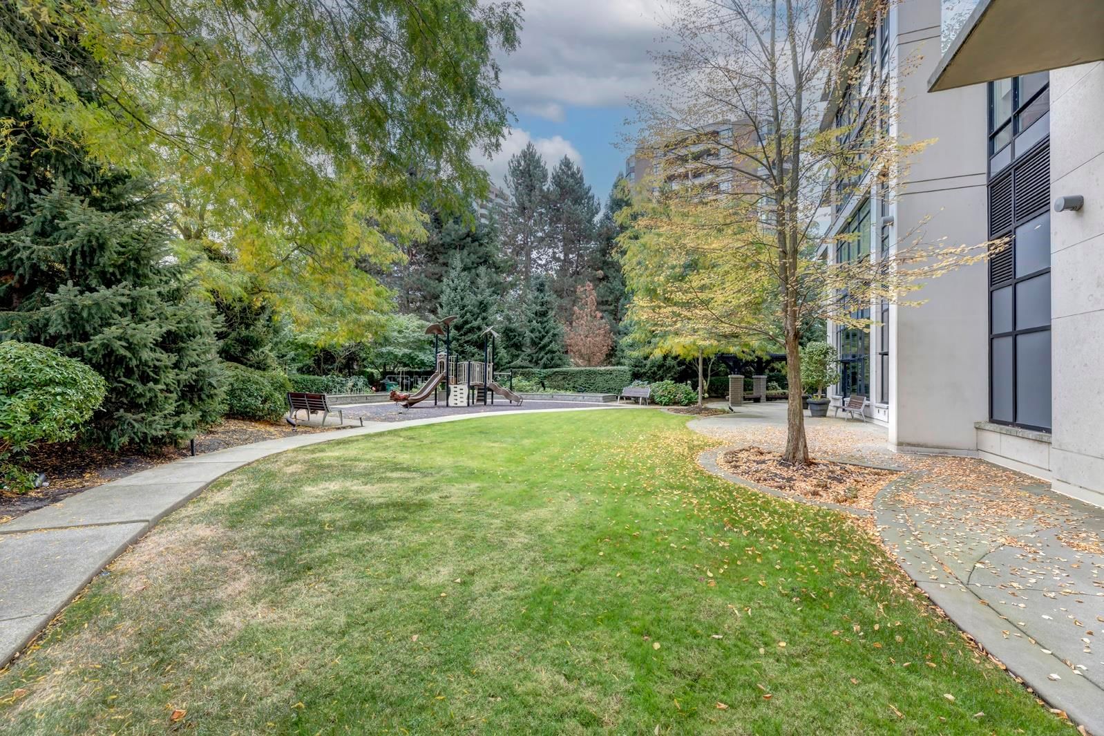 Listing Image 27
