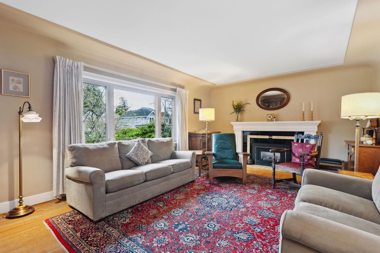 Listing Image 9