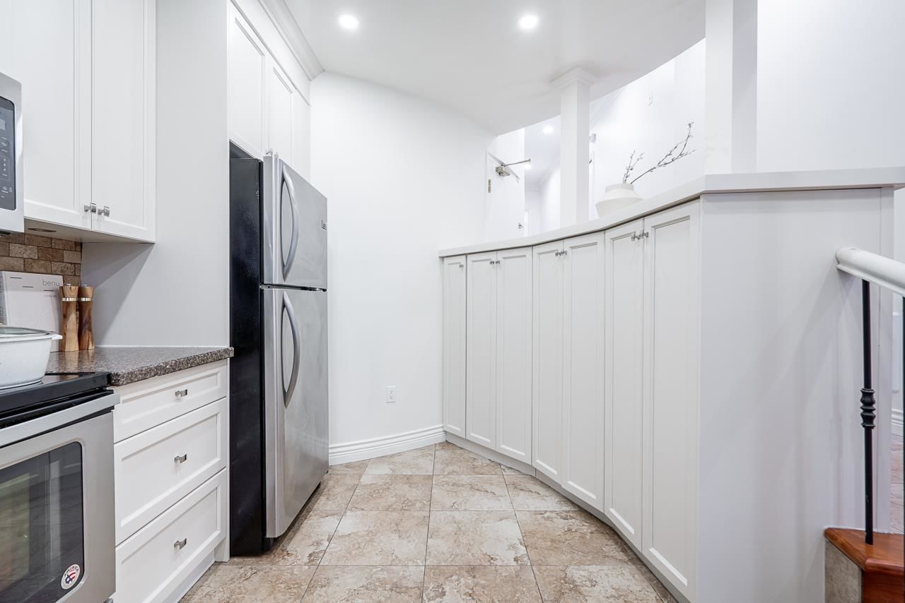 Listing Image 14