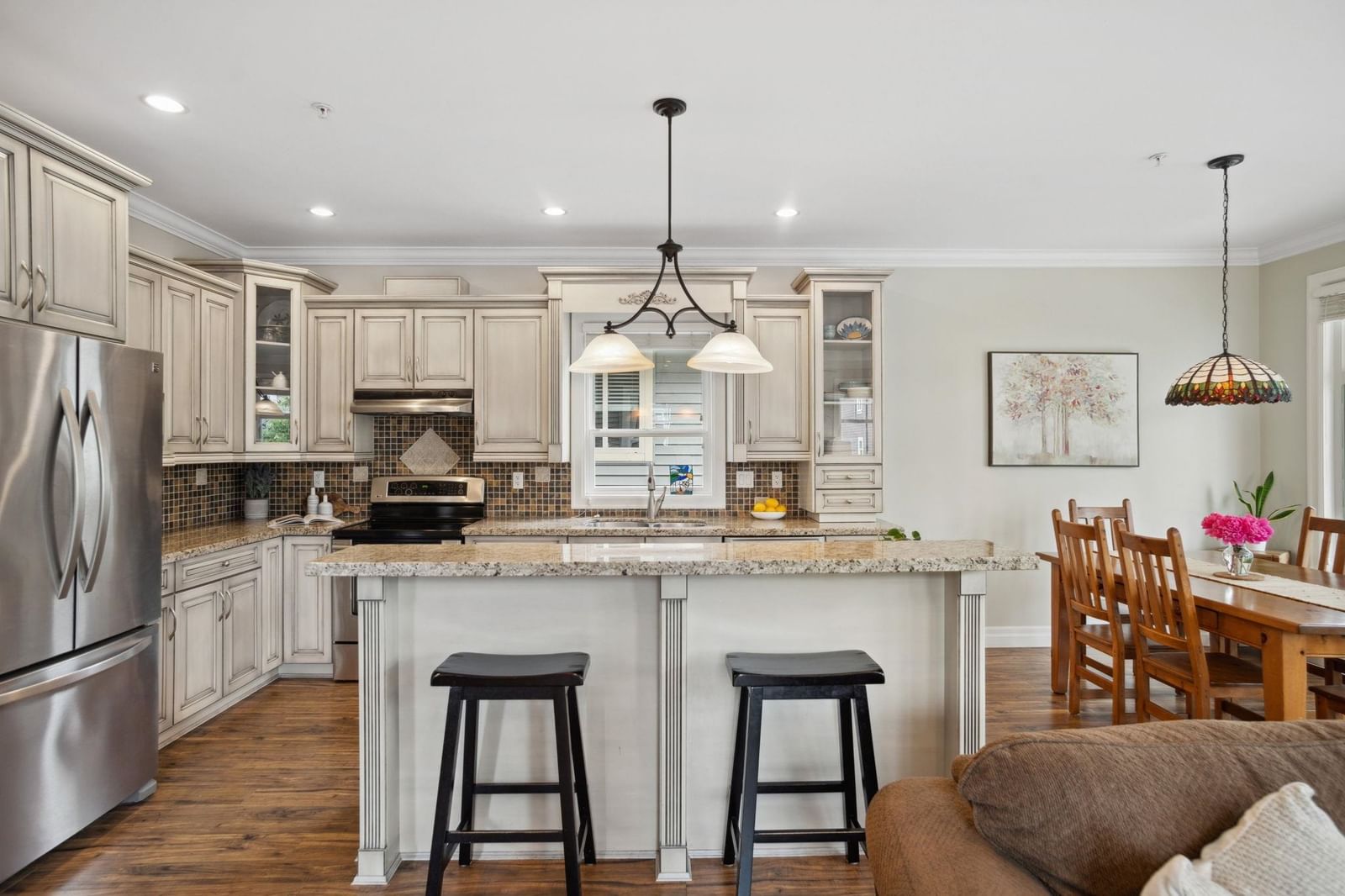 Listing Image 15