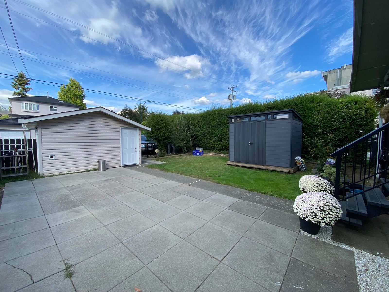 Listing Image 10