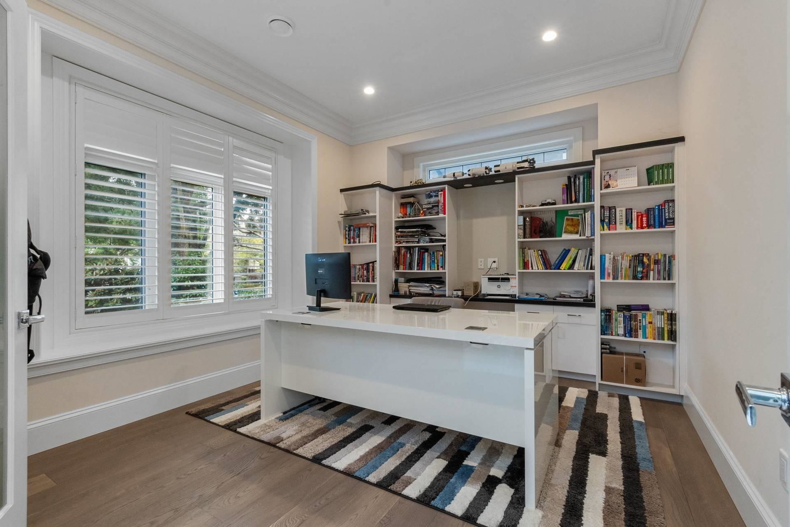 Listing Image 10