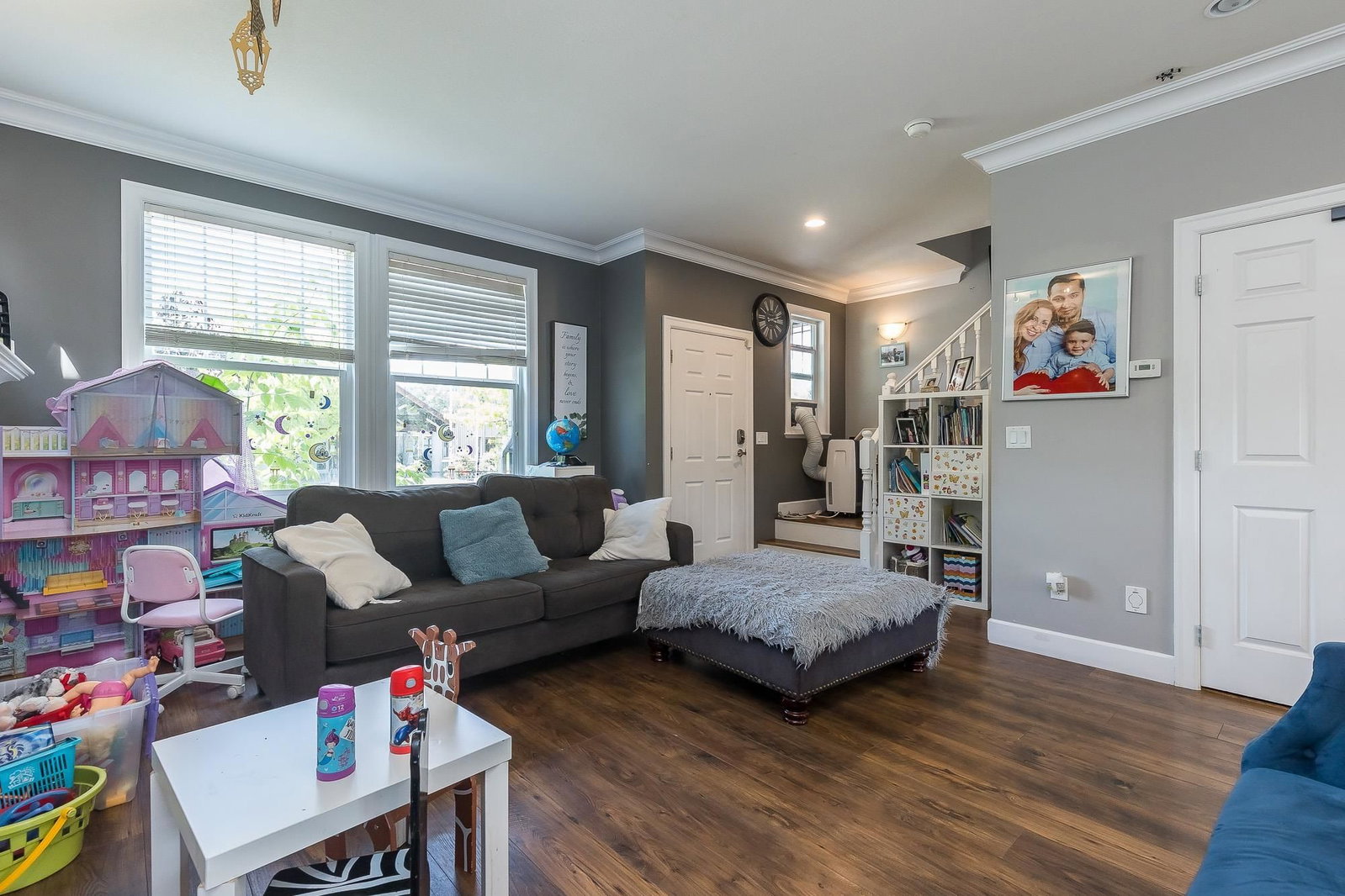 Listing Image 10