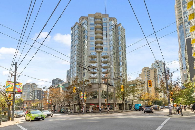 1212 Howe Street #1702, Vancouver, British Columbia (MLS R2929158)