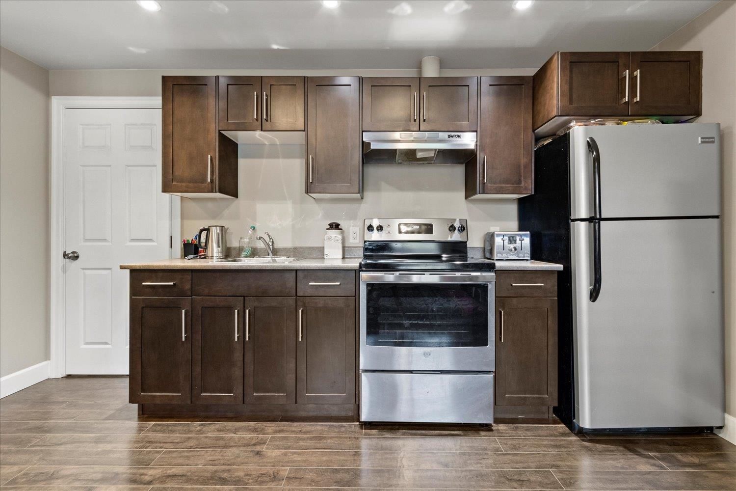 Listing Image 26