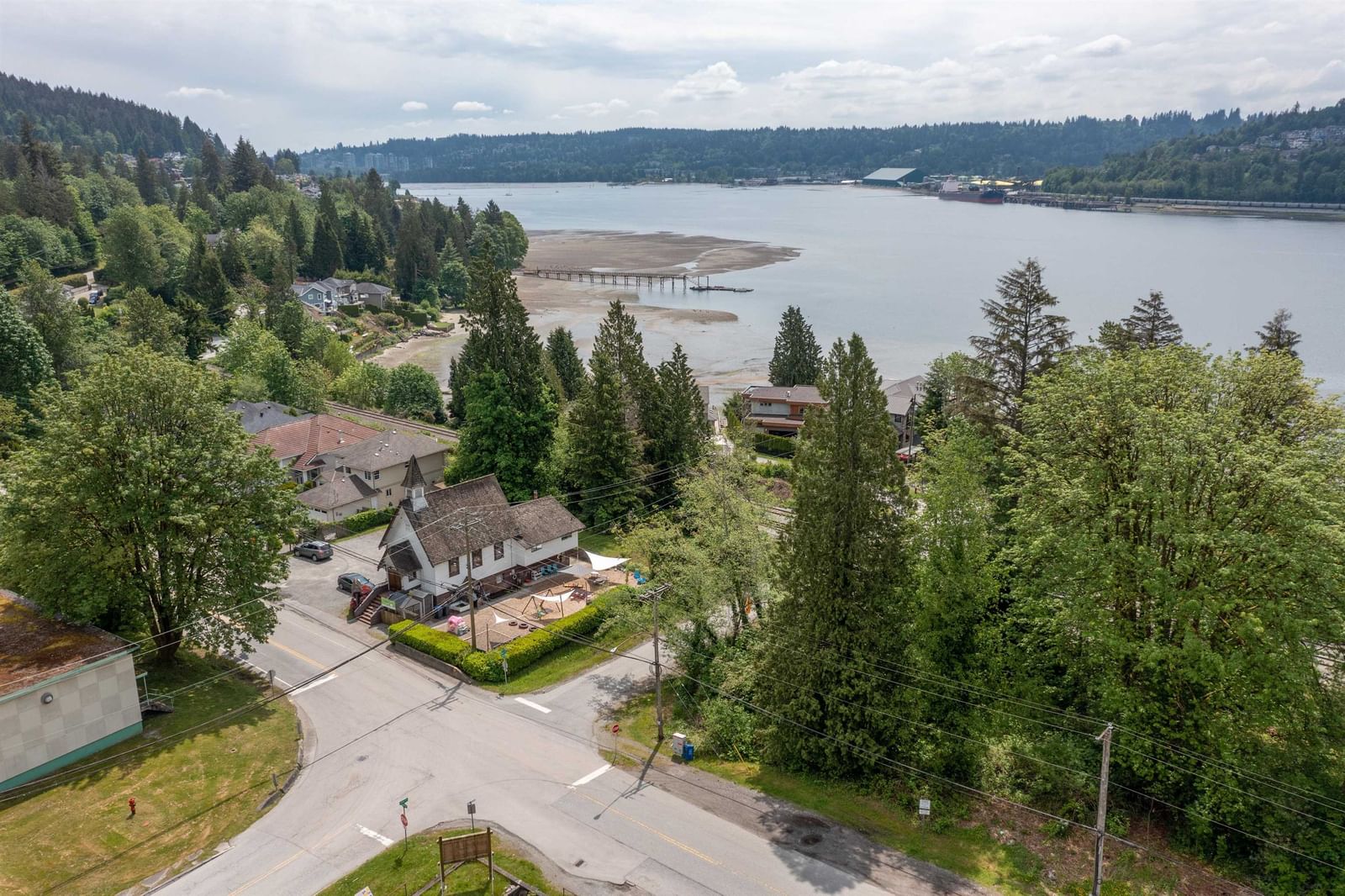 Listing Image 15