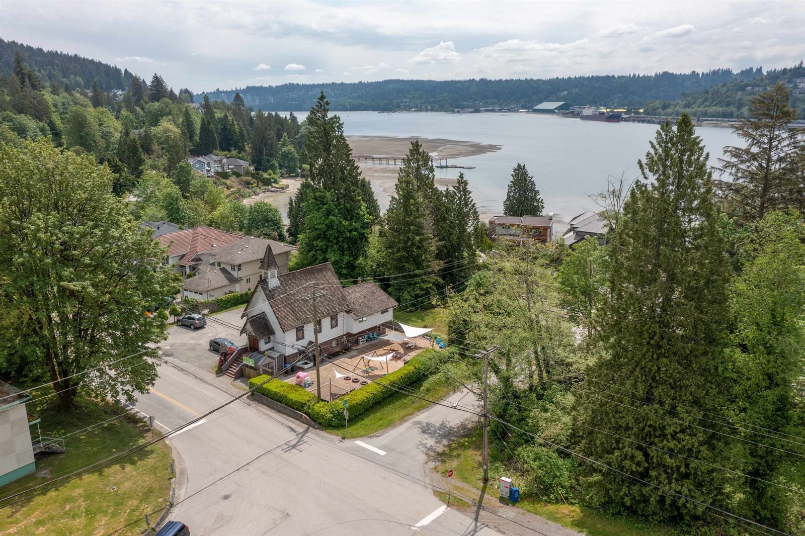 Listing Image 16