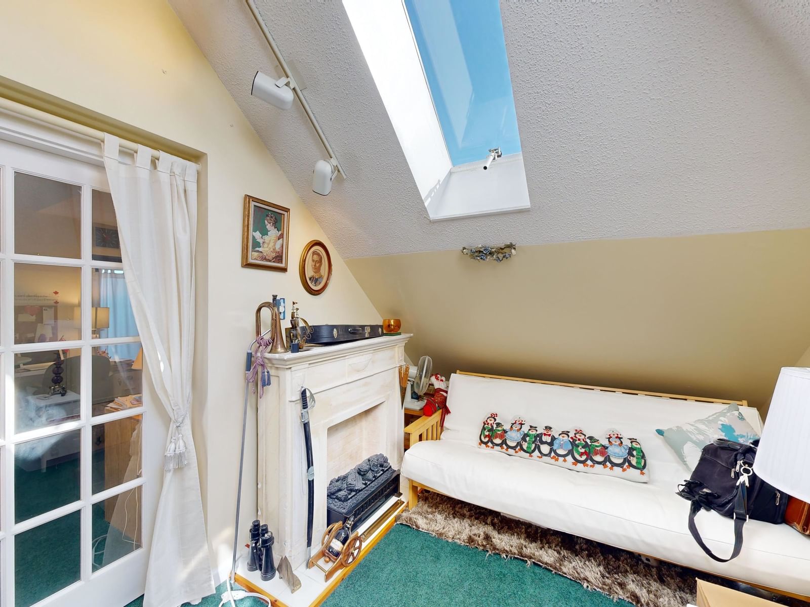 Listing Image 14