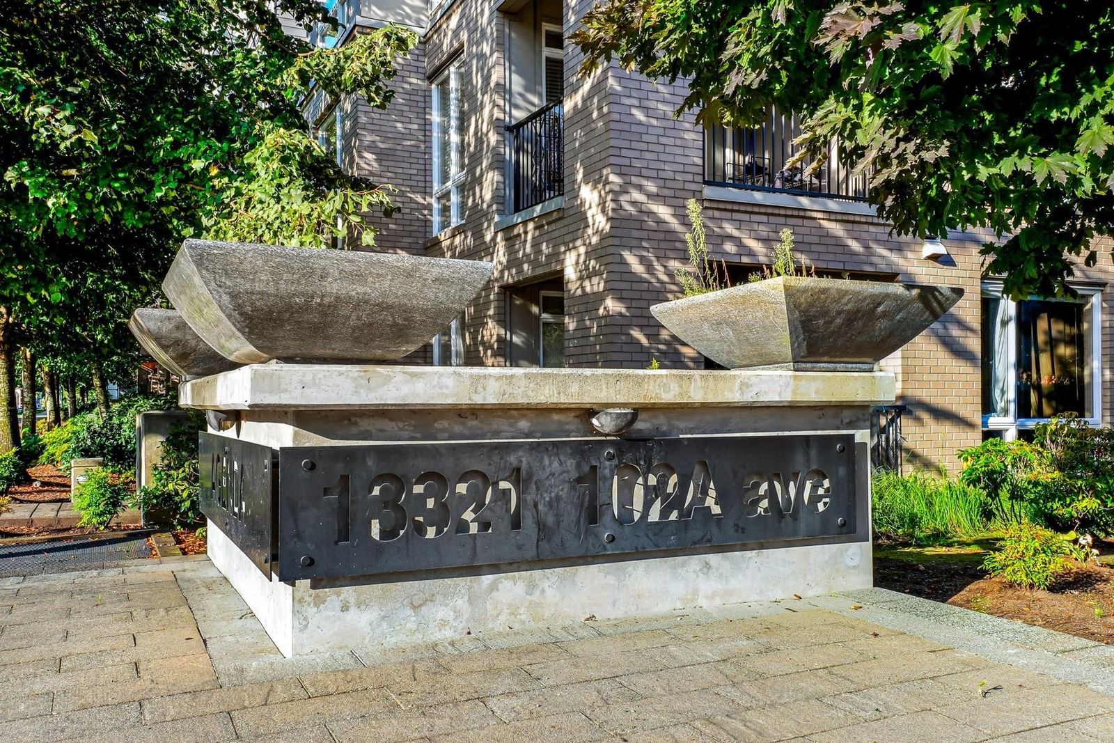 Listing Image 24
