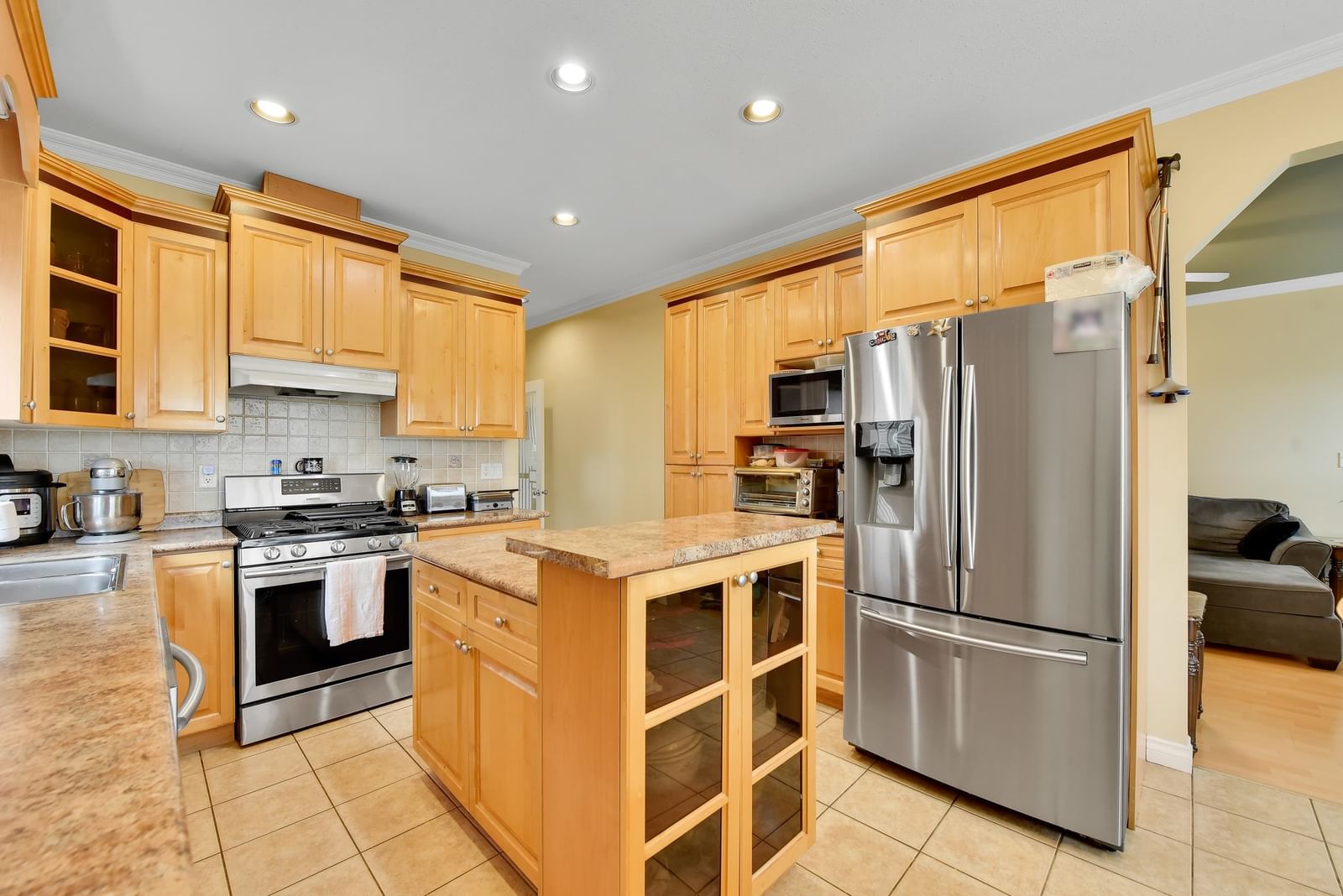 Listing Image 11