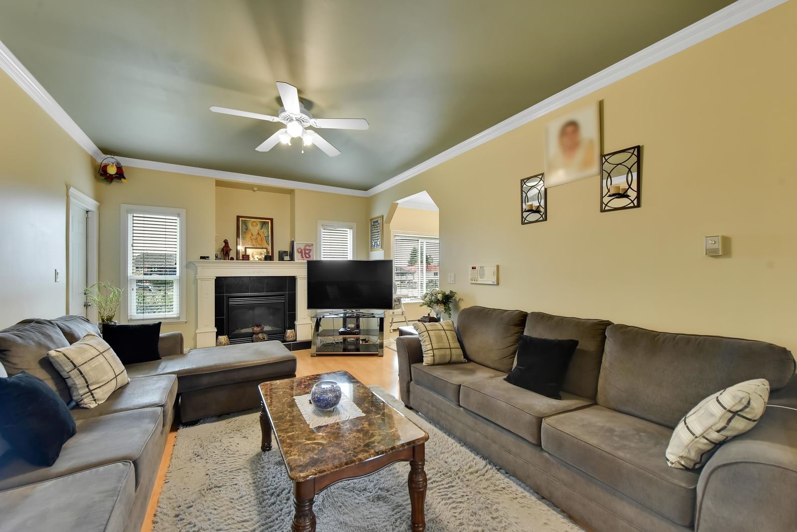 Listing Image 13