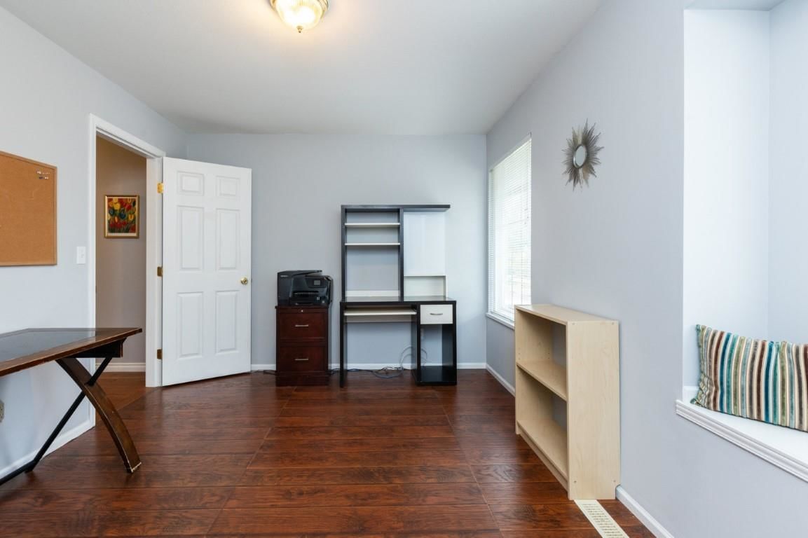 Listing Image 22