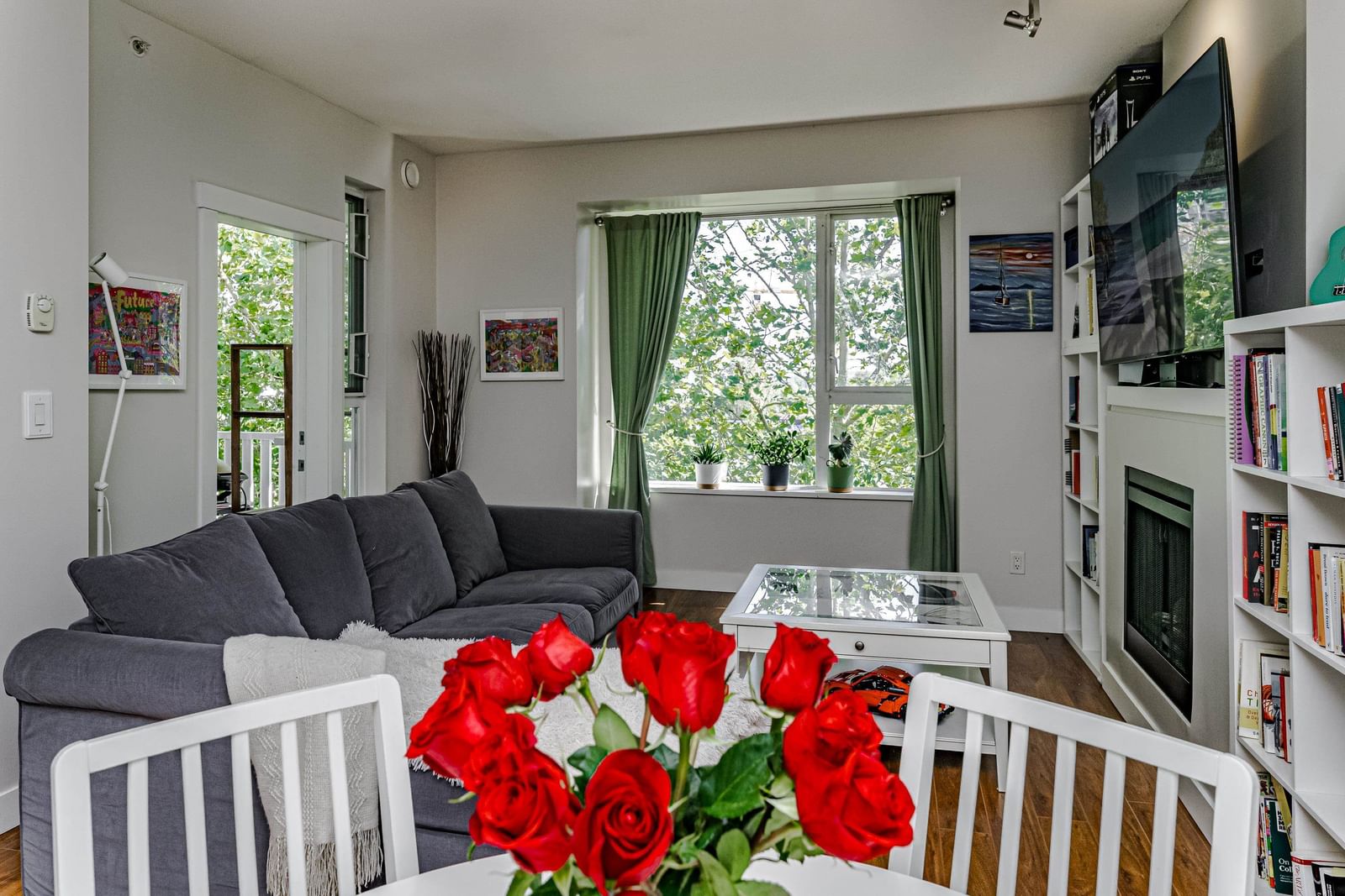 Listing Image 11
