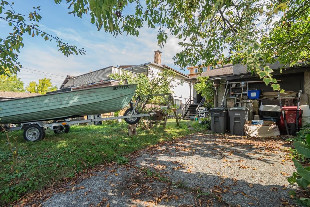 Listing Image 10