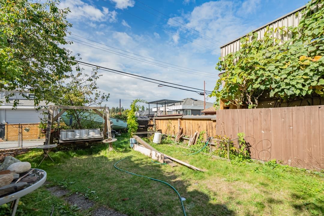 Listing Image 8
