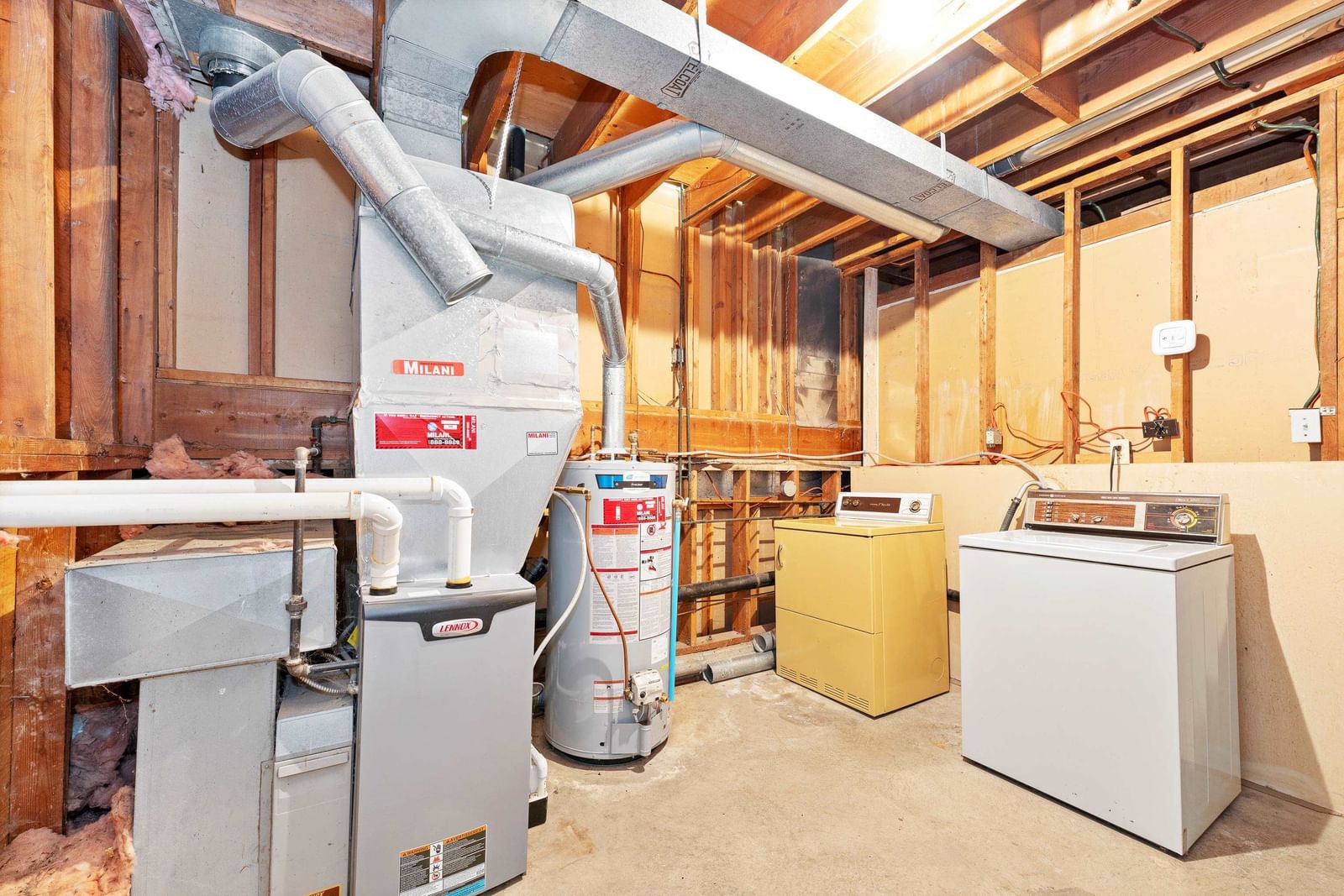 Listing Image 19