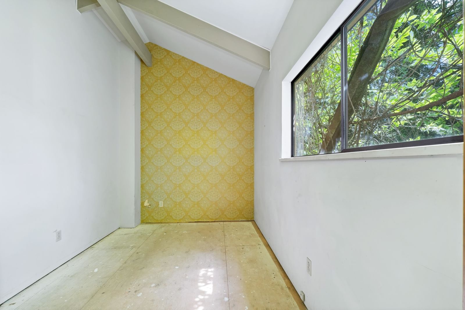Listing Image 26
