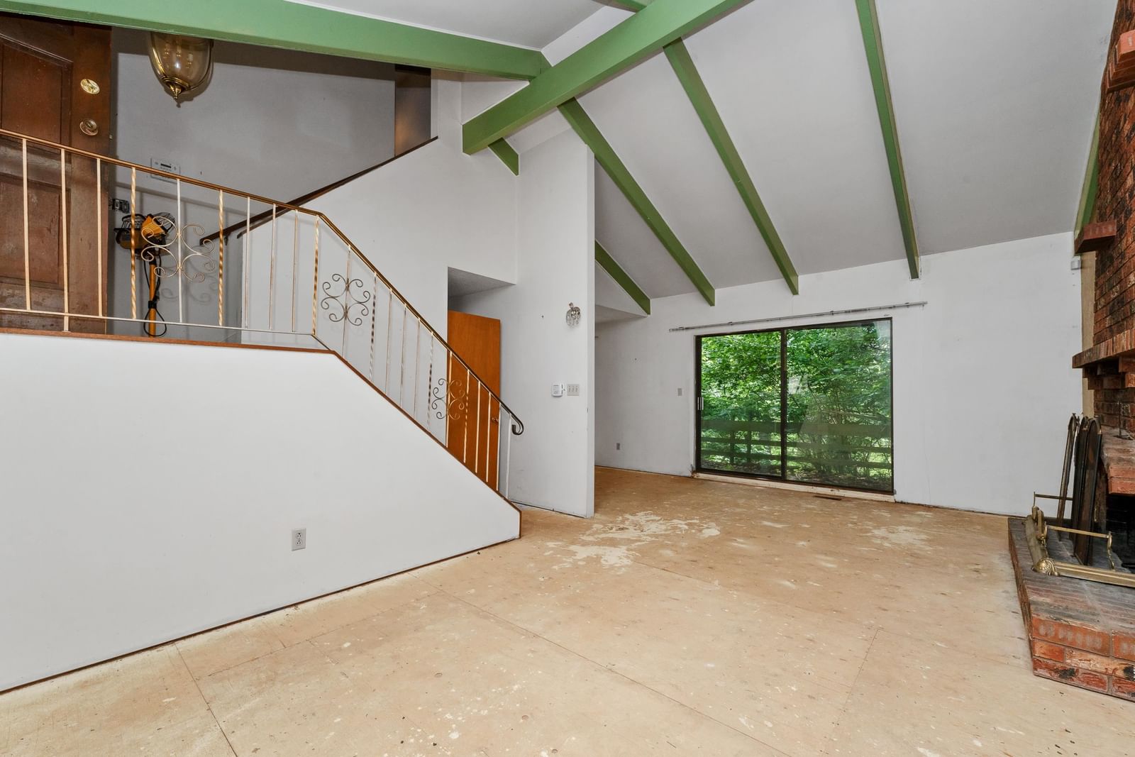 Listing Image 9