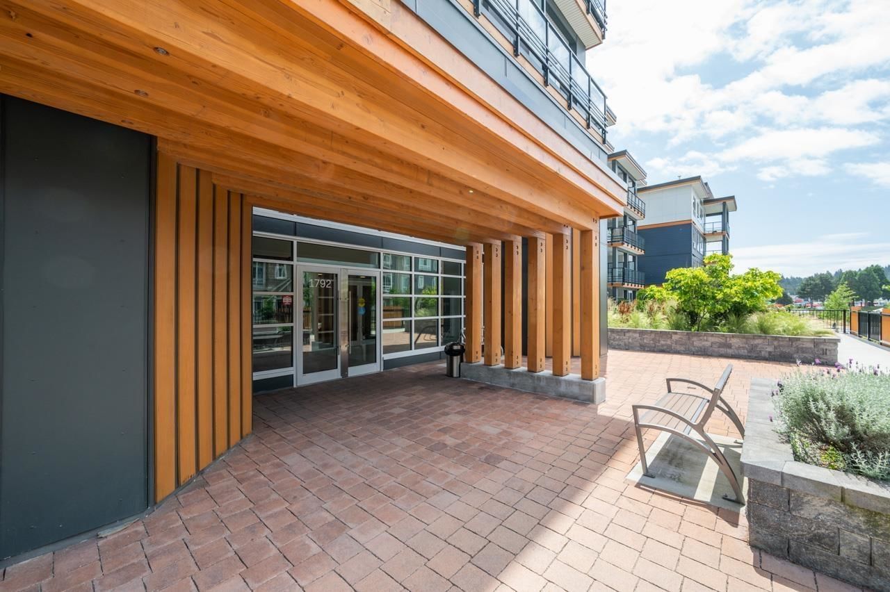 Listing Image 21