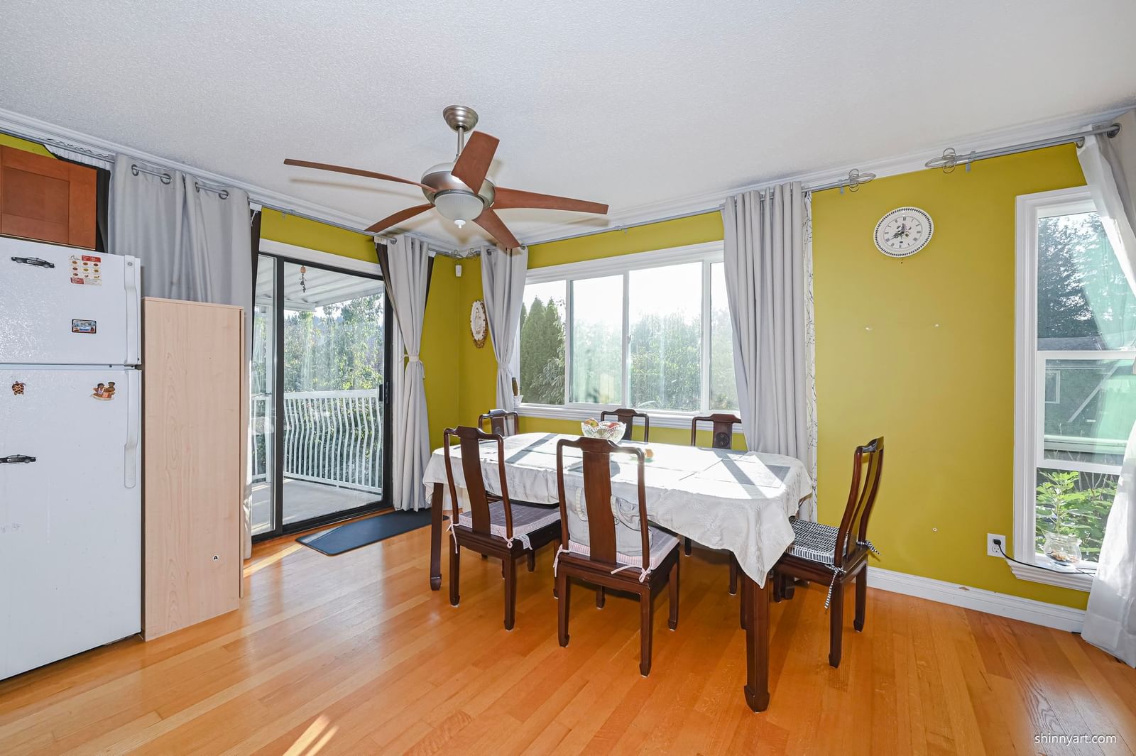 Listing Image 5