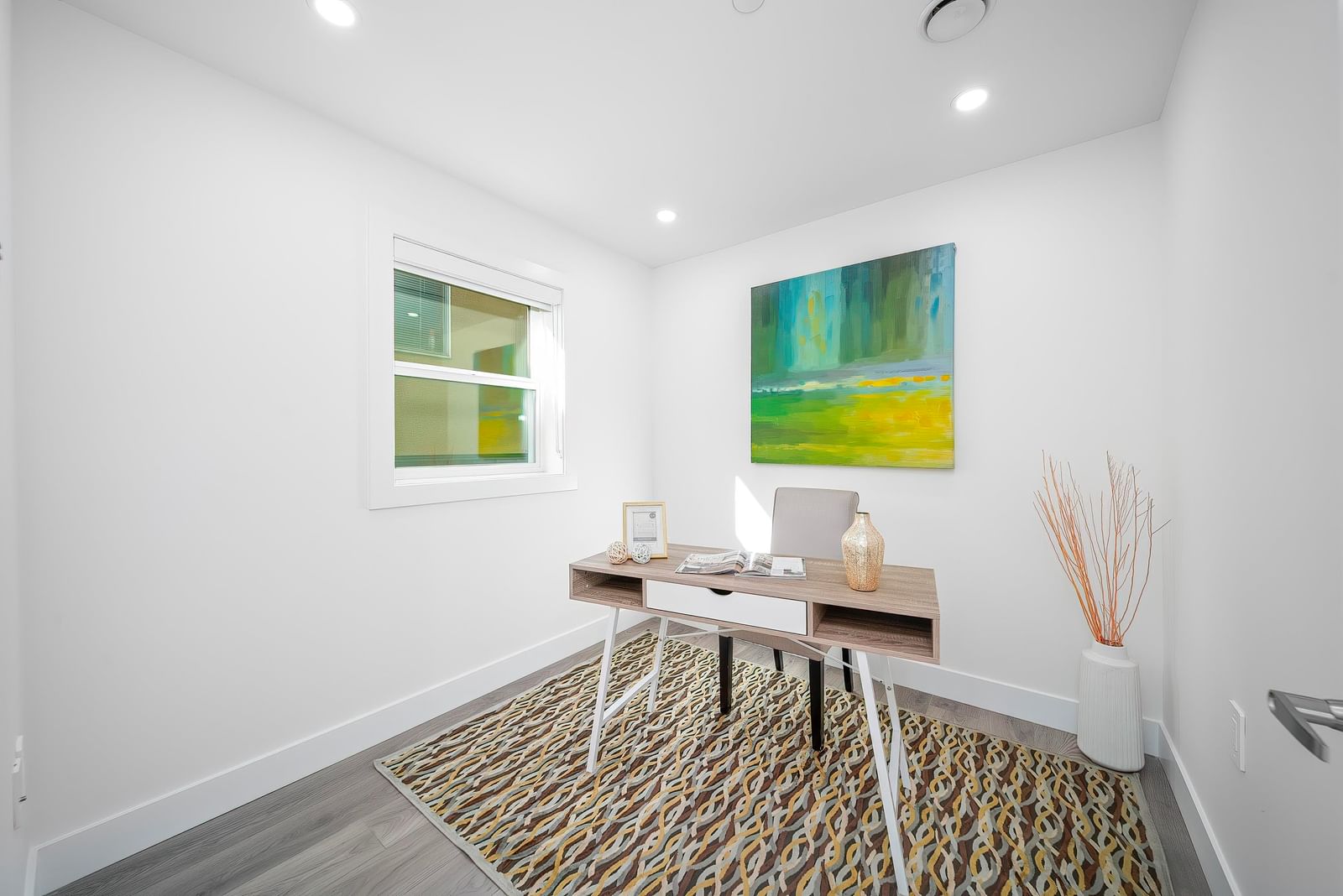 Listing Image 10