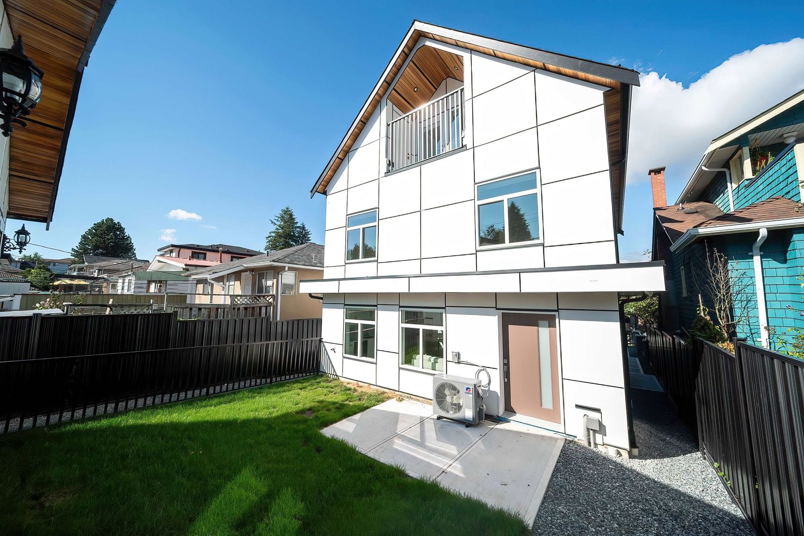 Listing Image 18