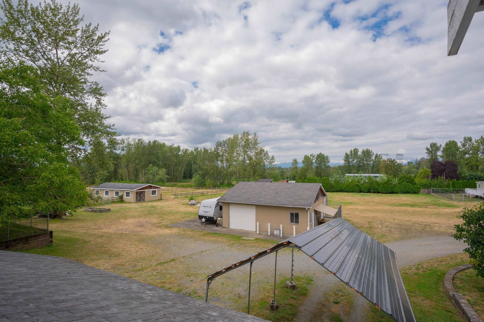 Listing Image 14