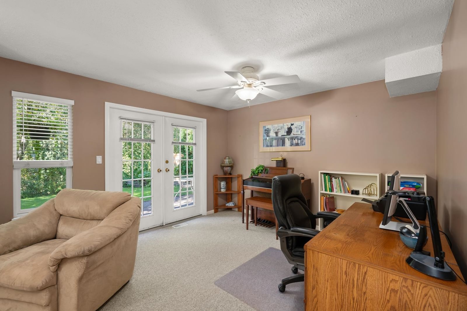 Listing Image 19