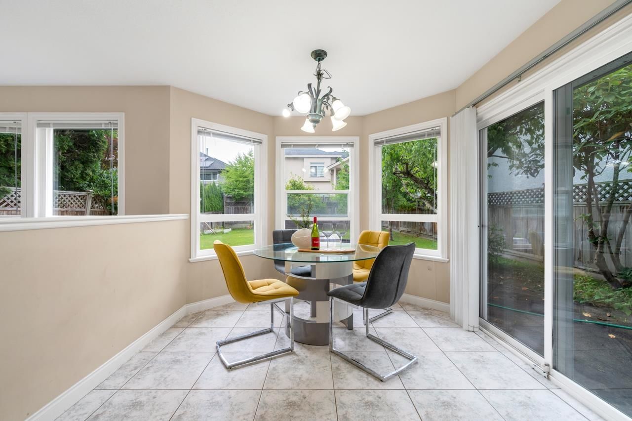 Listing Image 11