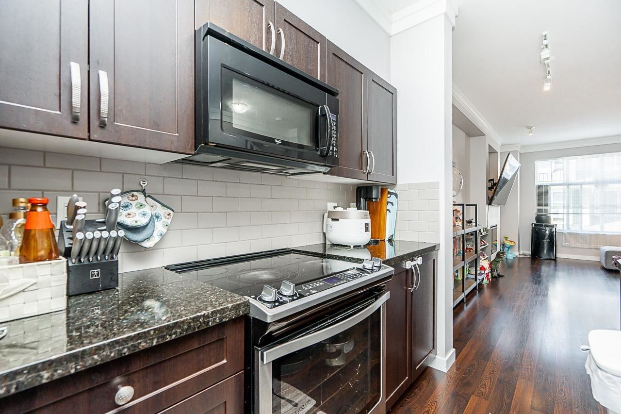 Listing Image 10
