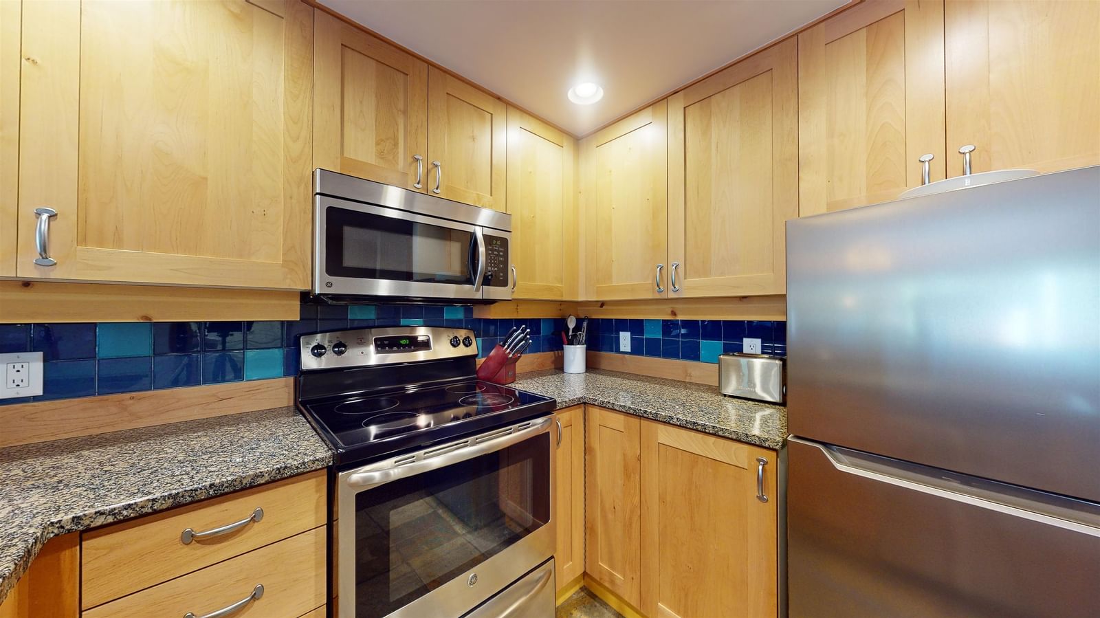 Listing Image 13