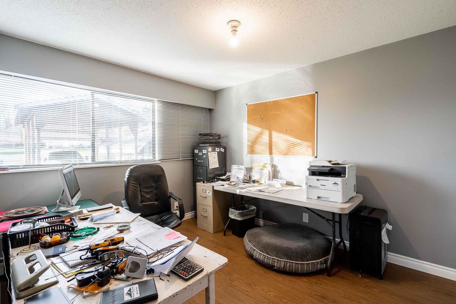 Listing Image 9