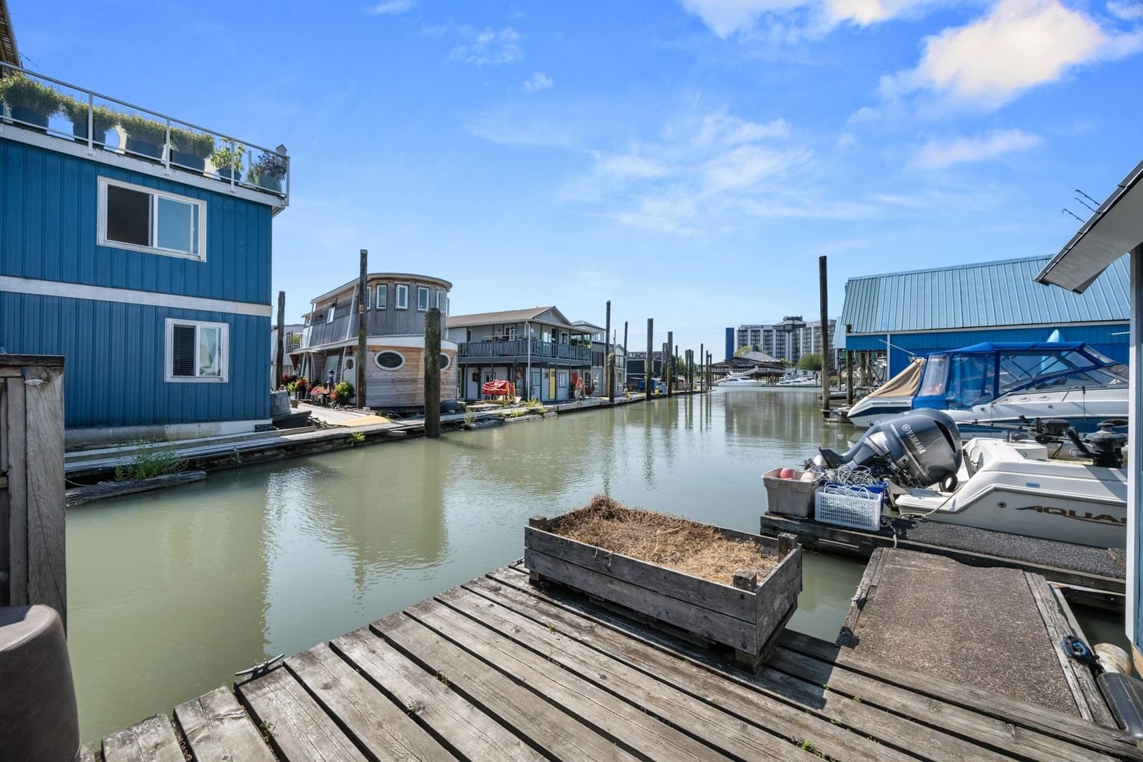 Listing Image 8
