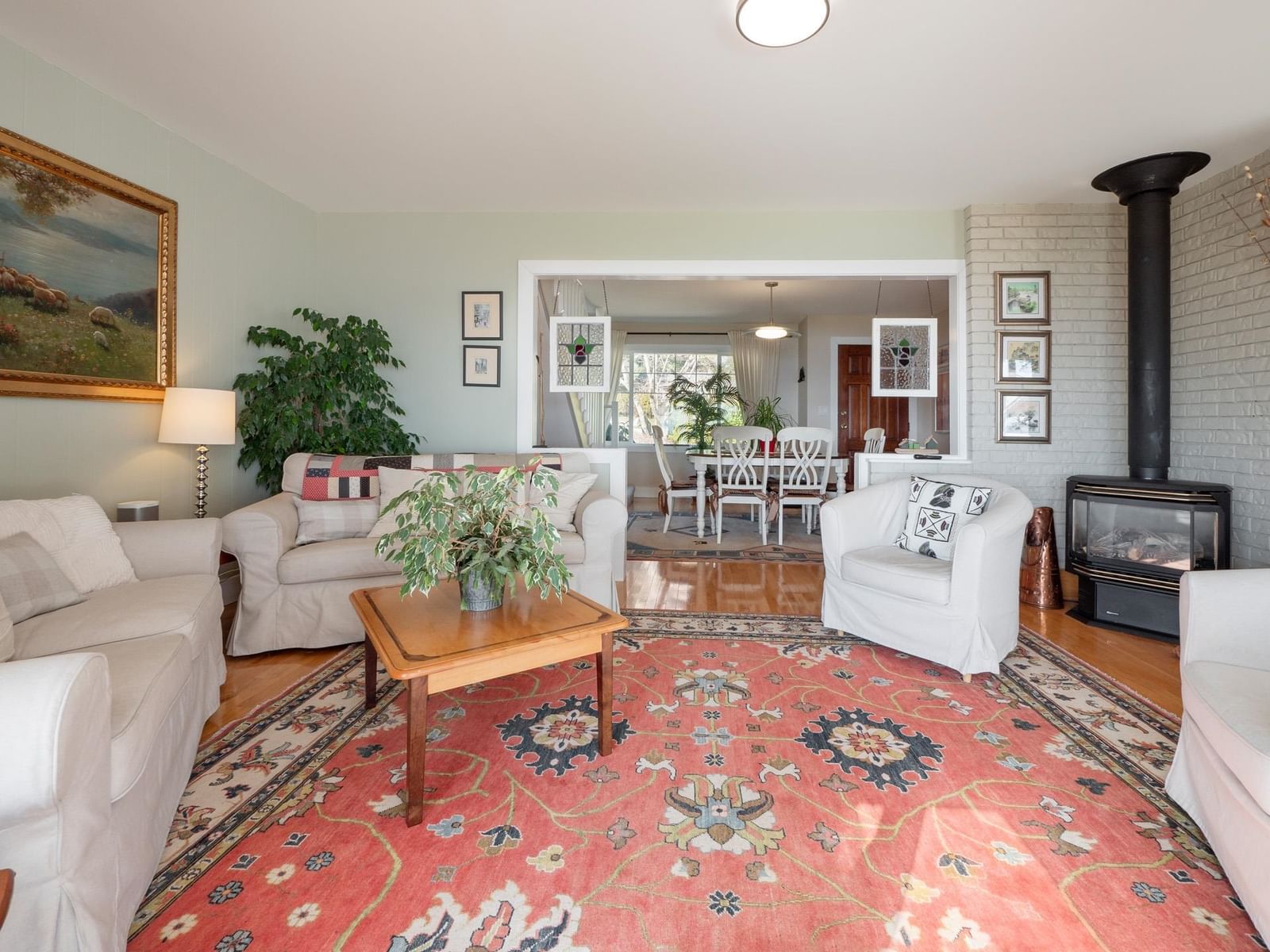 Listing Image 10