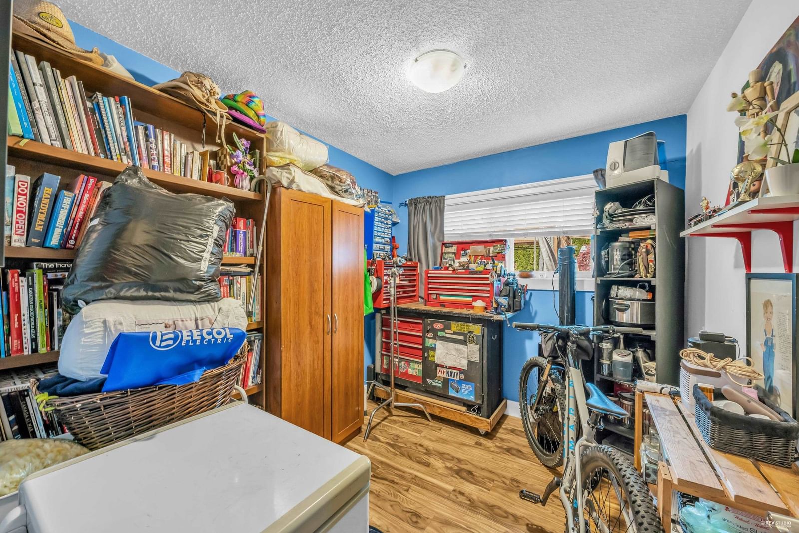 Listing Image 22