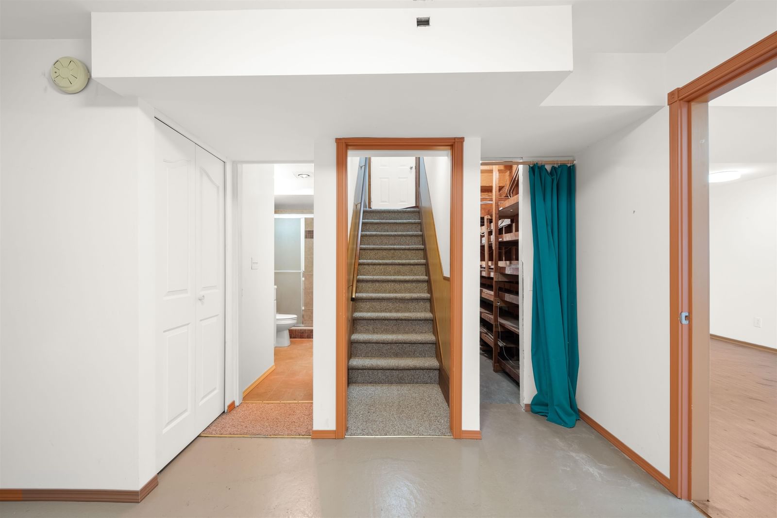 Listing Image 20
