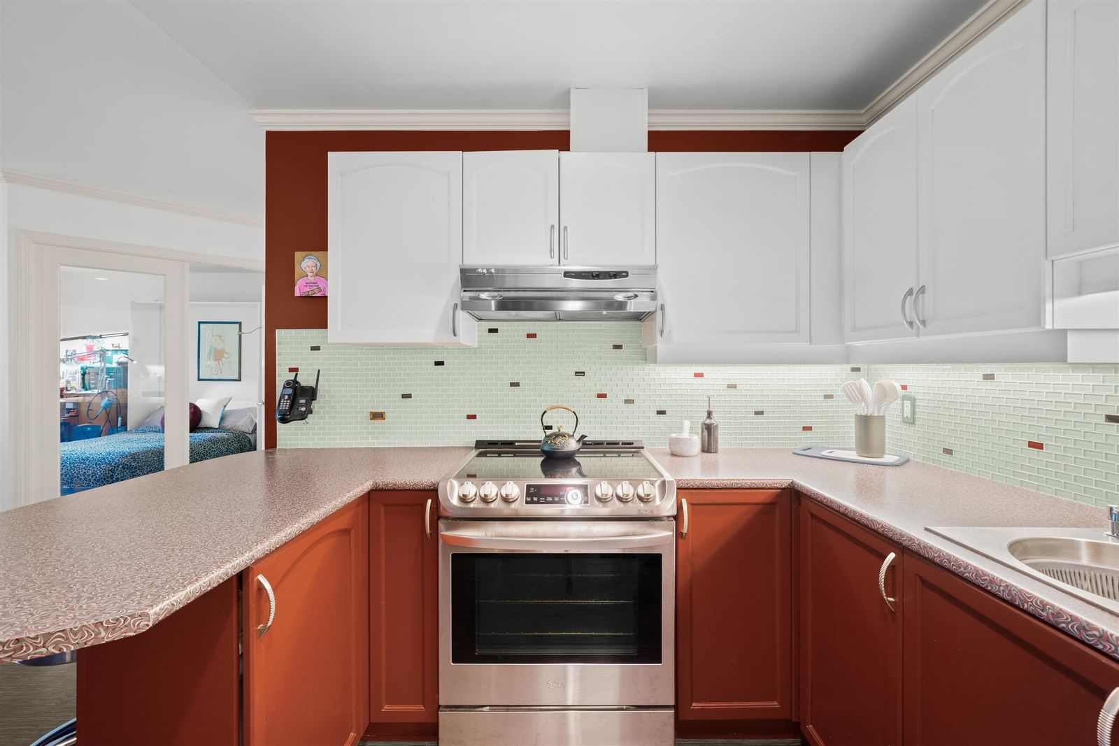 Listing Image 15