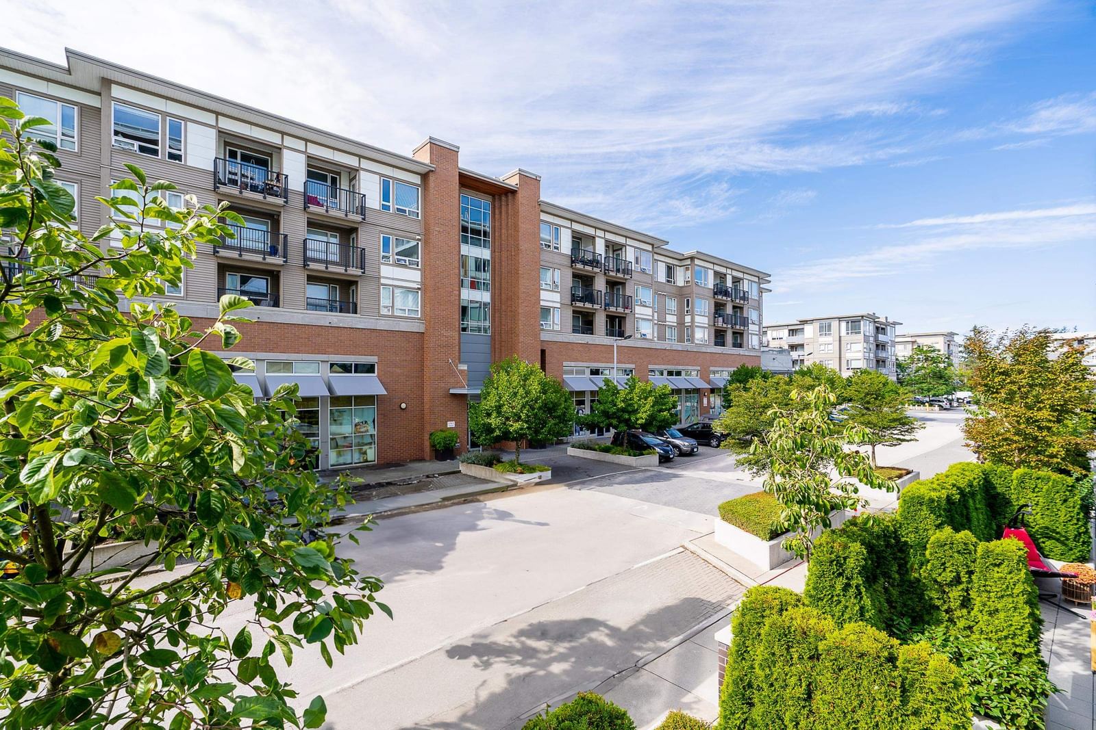 Listing Image 9