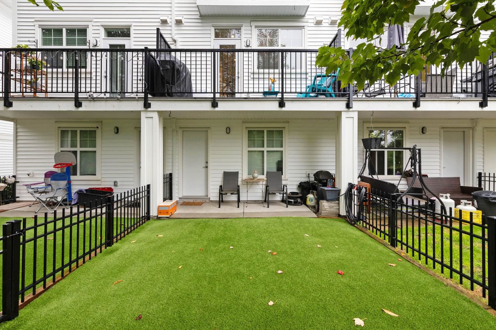 Listing Image 19