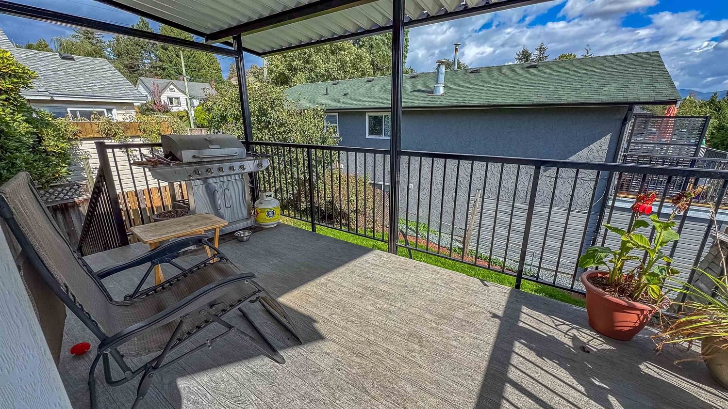 Listing Image 16