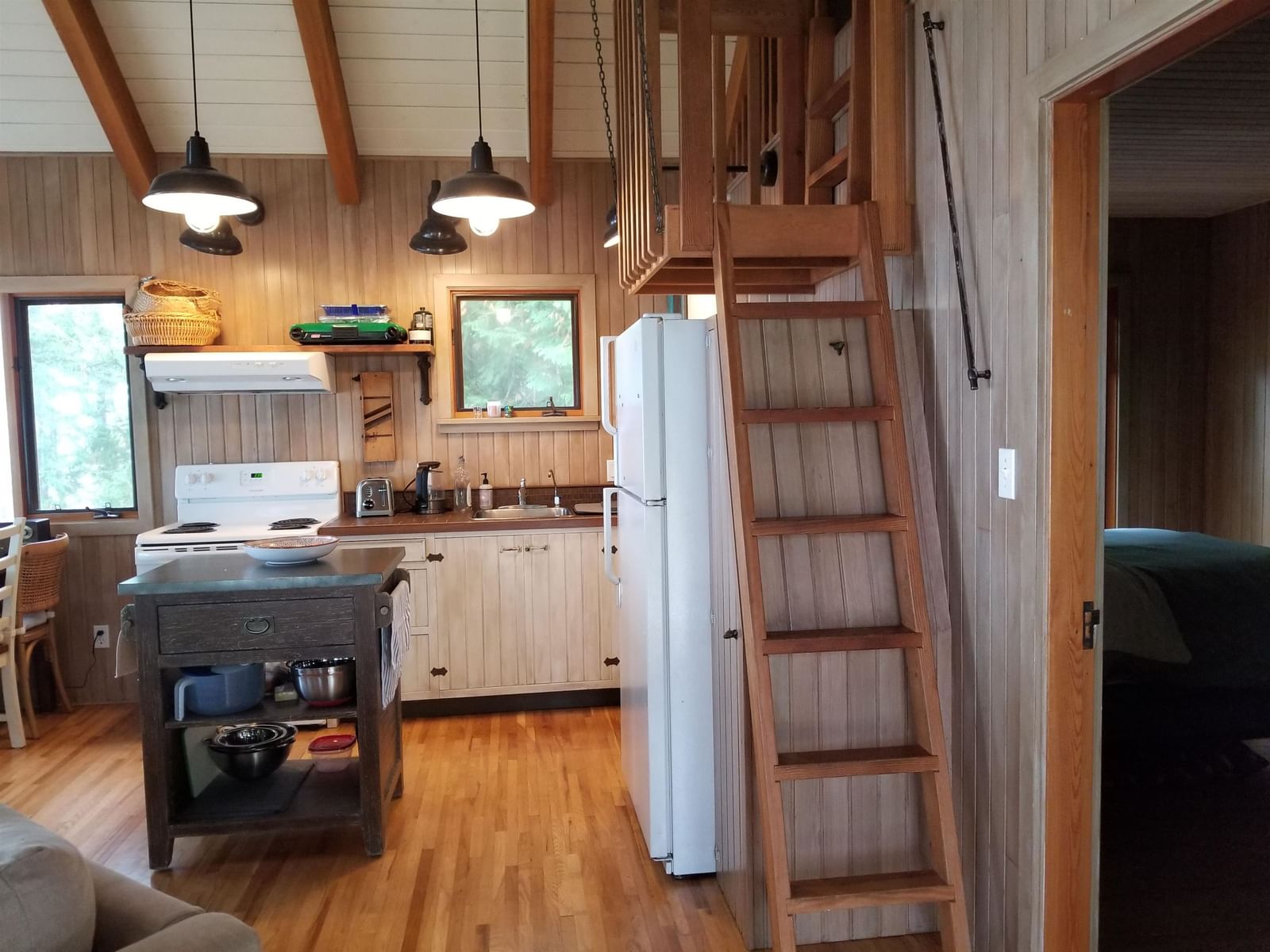Listing Image 15