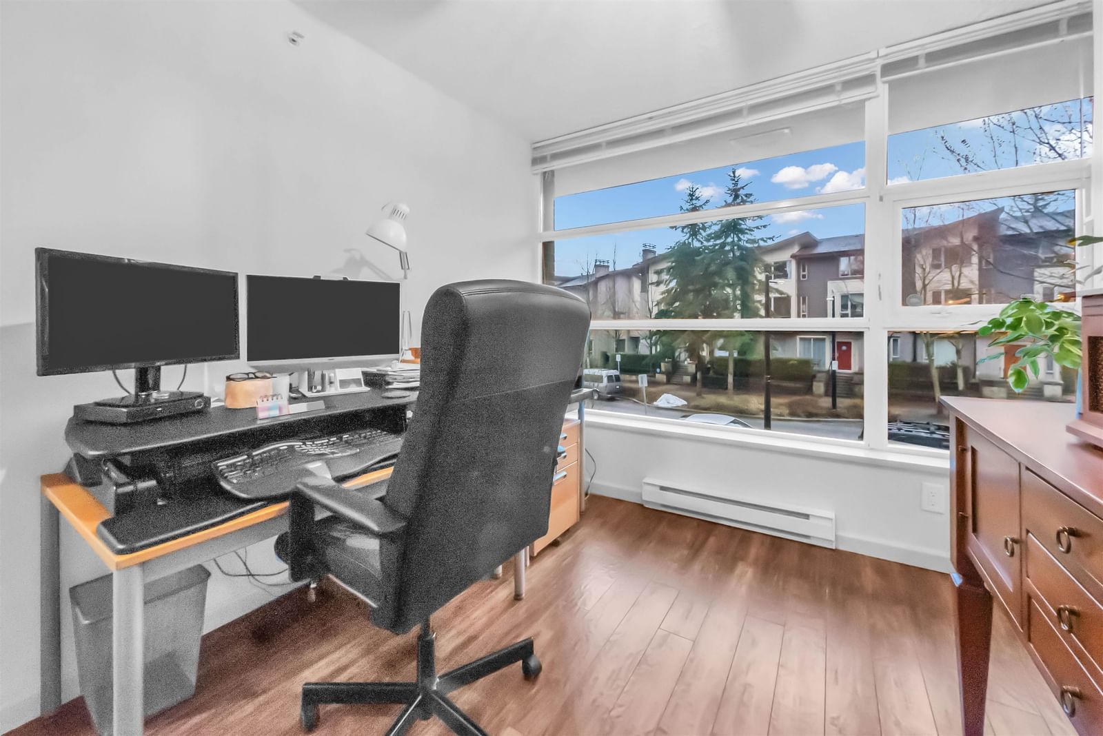 Listing Image 23
