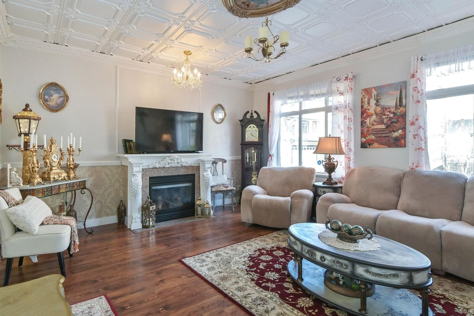 Listing Image 5