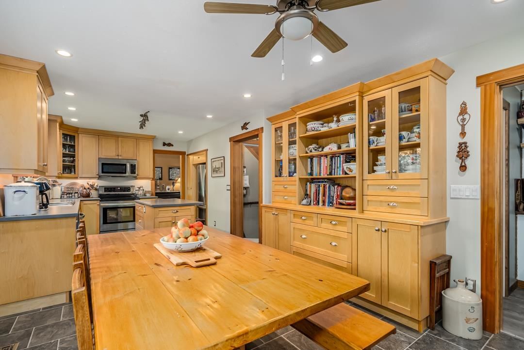 Listing Image 16