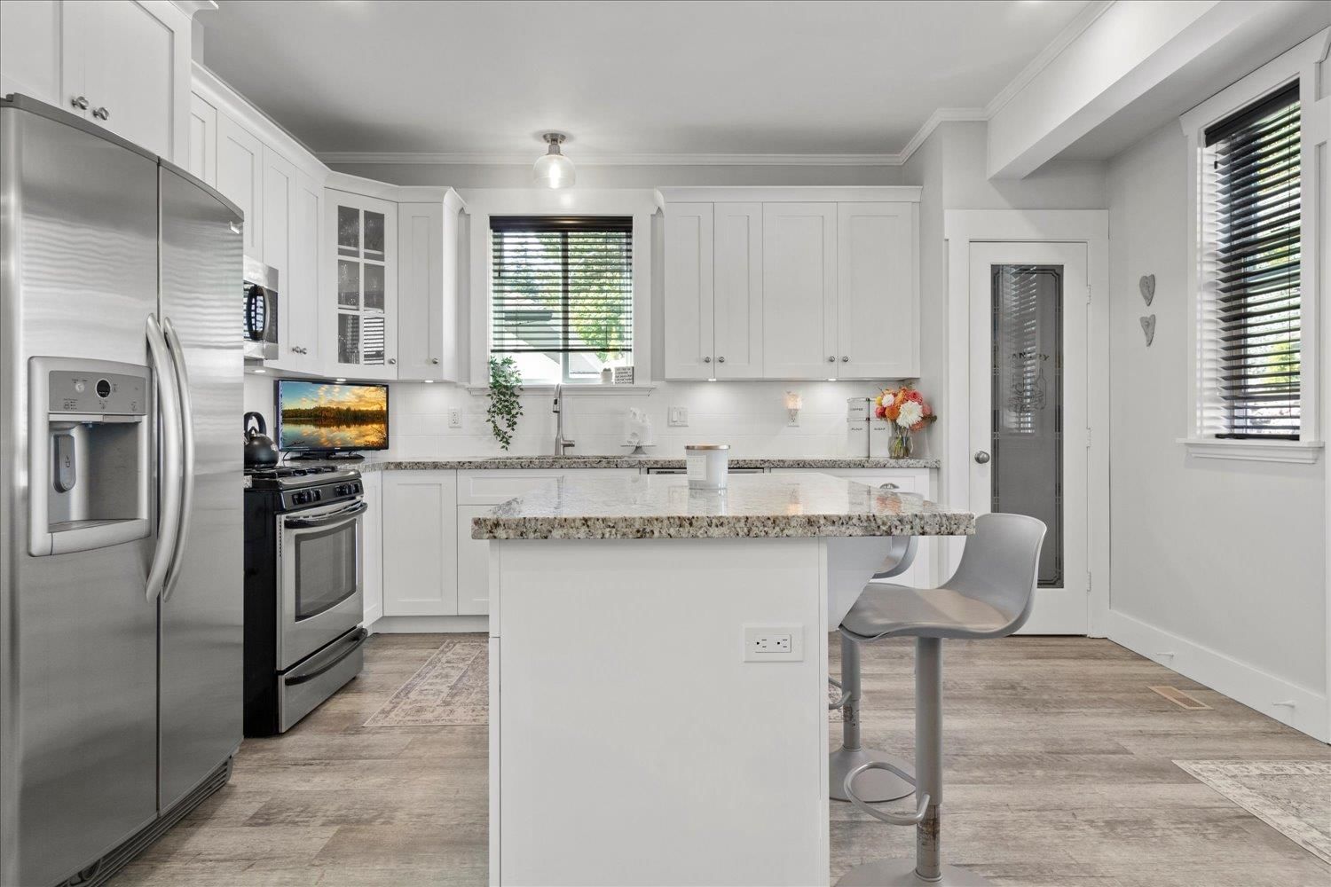 Listing Image 10