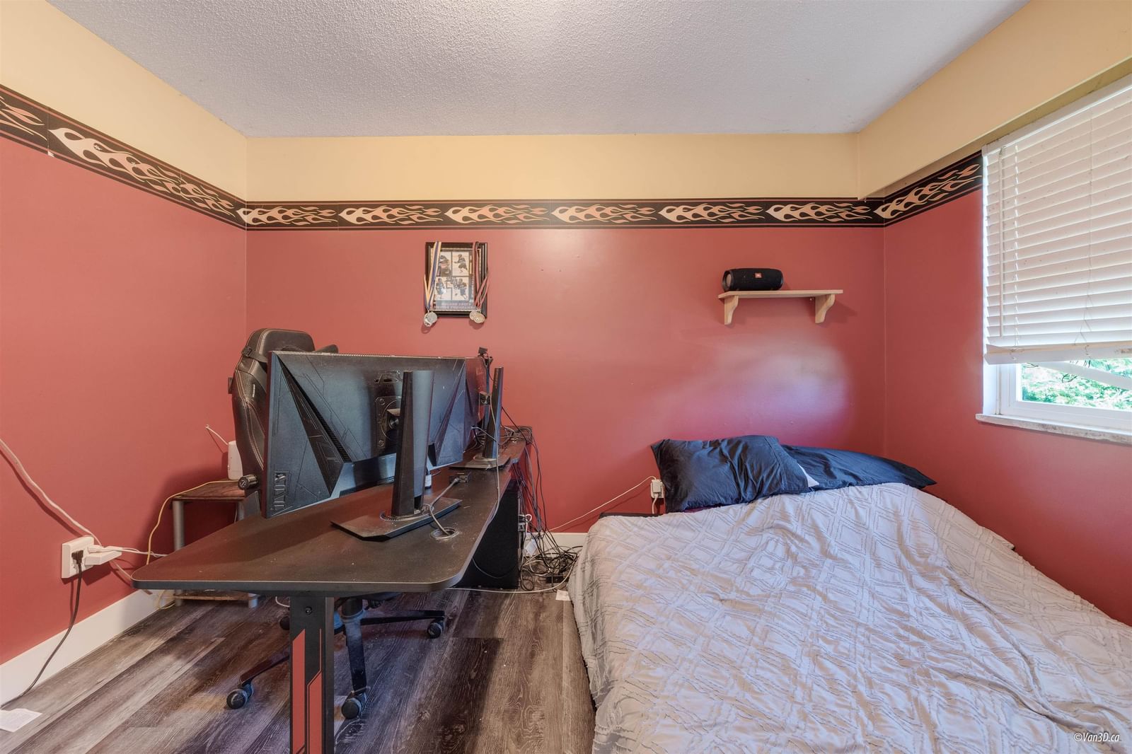Listing Image 21