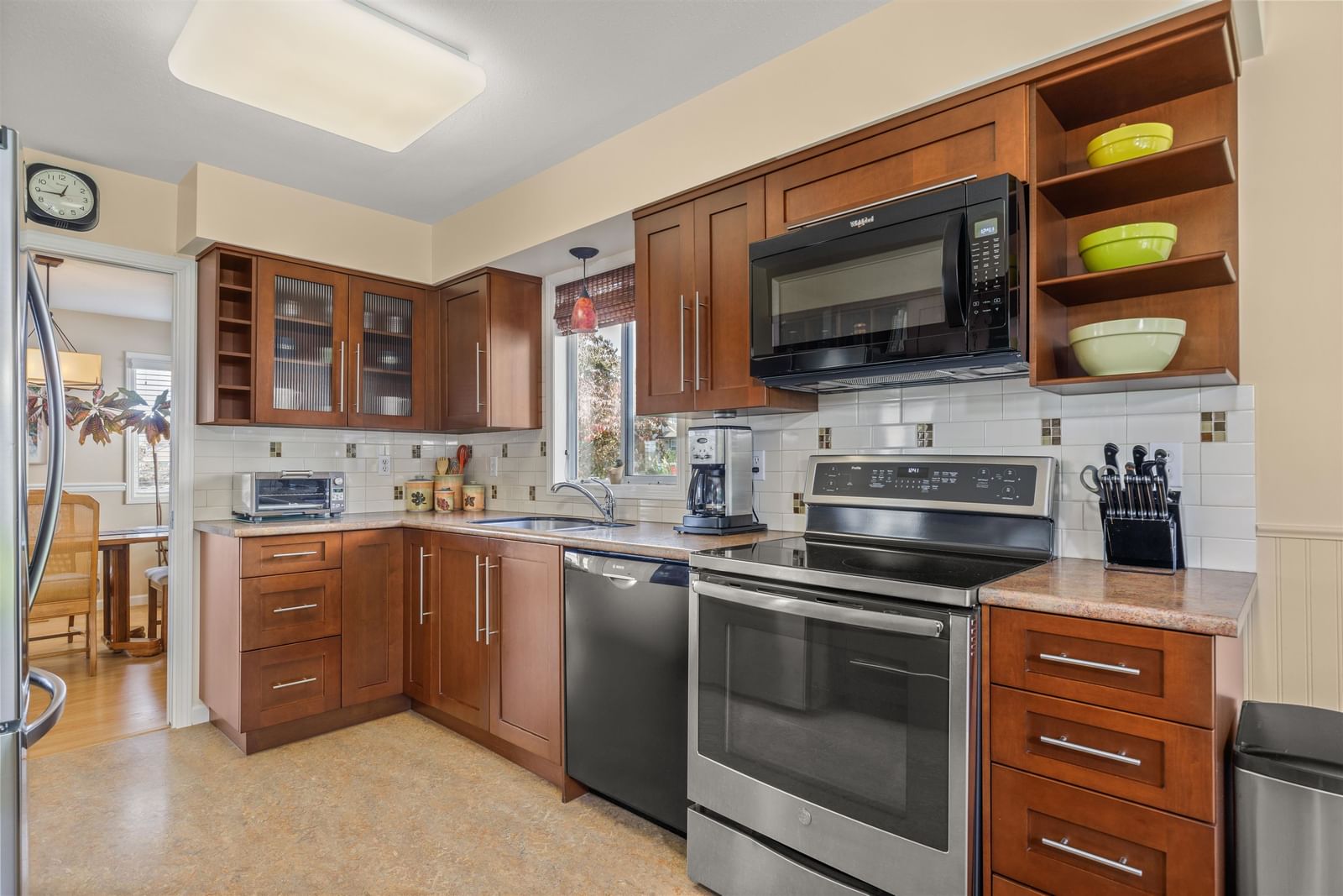 Listing Image 13