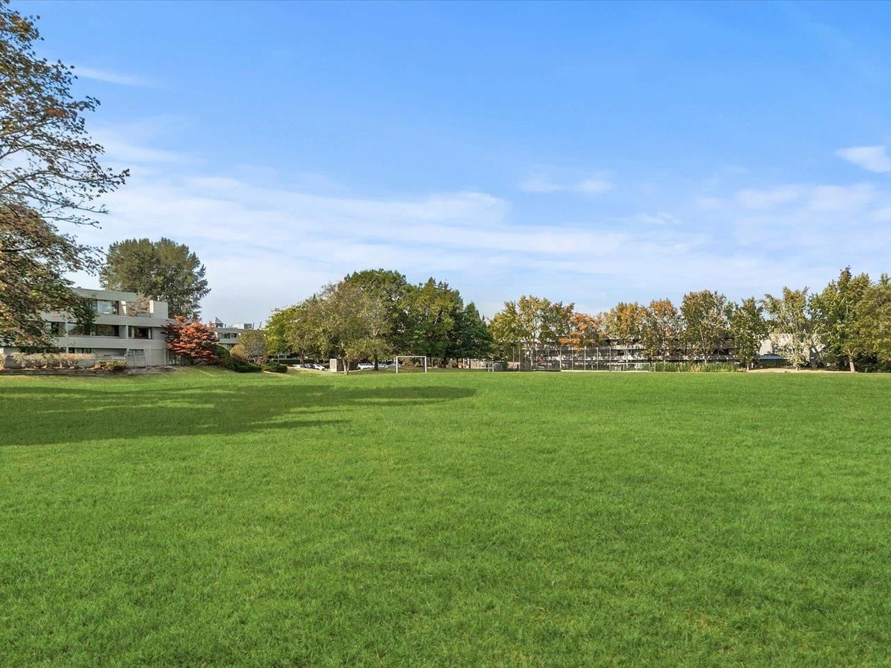Listing Image 30
