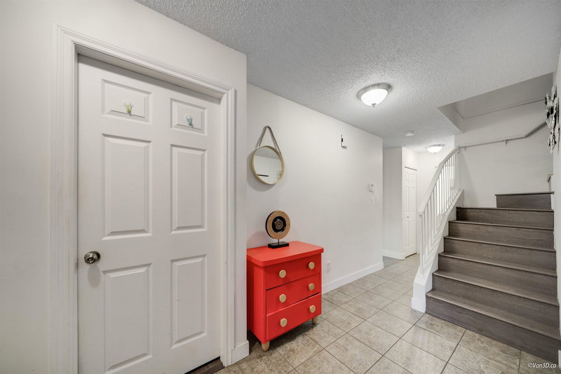 6220 Lynas Lane, Richmond, V7C 5E4 | Image 3